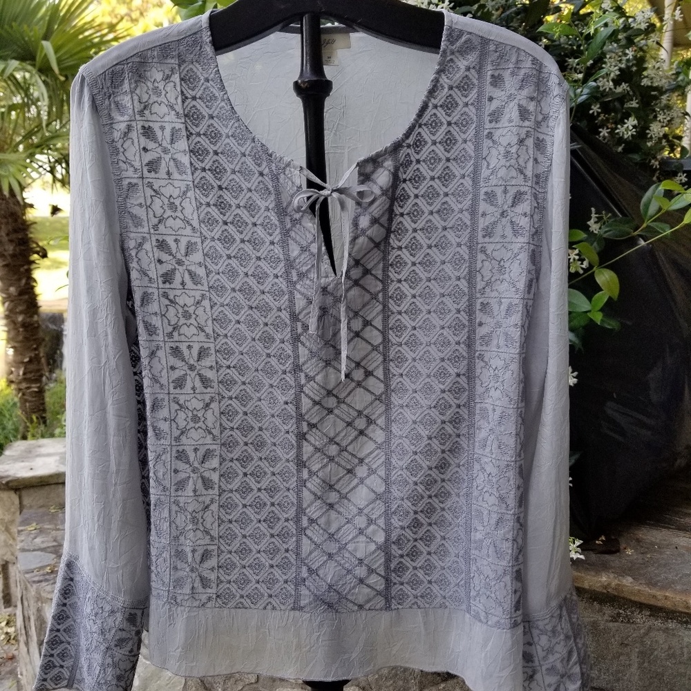 Sheer flutter top